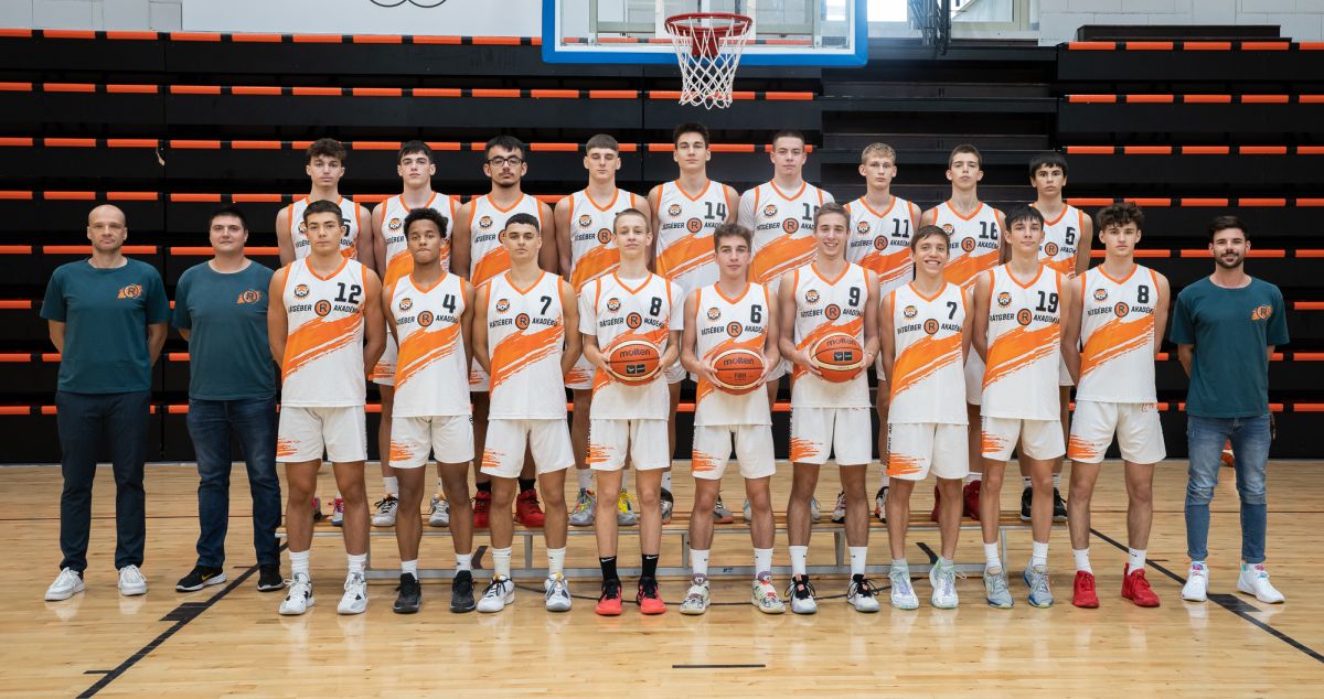 Junior fiú U18 23/24