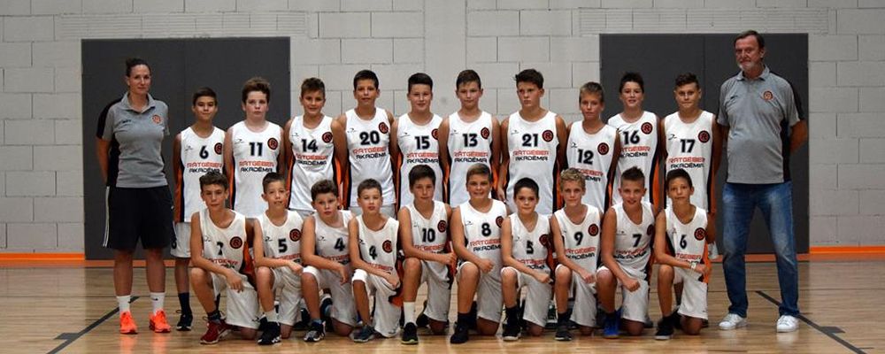 Serdülő fiú B 18/19