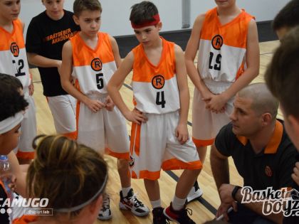 Csoportelsőként elődöntősök az U12-es fiúk