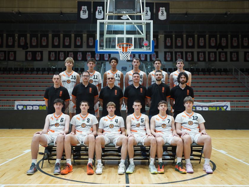 Felemás érzésekkel zárta a szezont junior fiú csapatunk, de az biztos, hogy játékosaink sokat fejlődtek