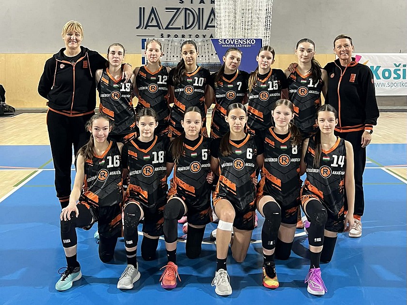 Kilenc meccs után hibátlan teljesítménnyel jutottak a nemzetközi torna fináléjába U14-es lányaink
