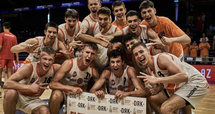 Legyőzték a DEAC-ot, bronzémesek lettek az U18-as fiúk!