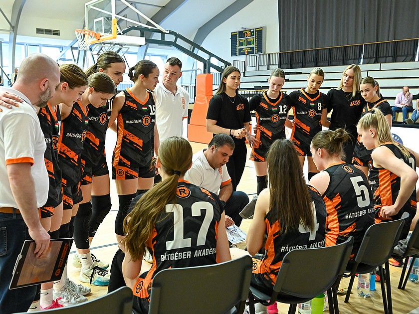 Nagyon értékes U18-as csapatunk negyedik helye a junior bajnokságban