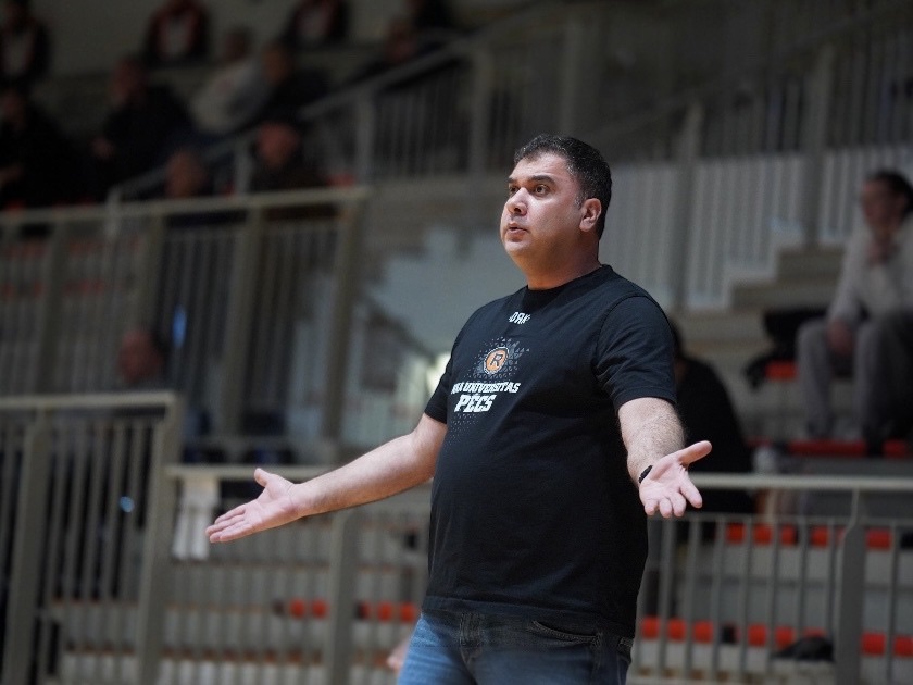 Nehezített körülmények között végzik junior lányaink a munkát