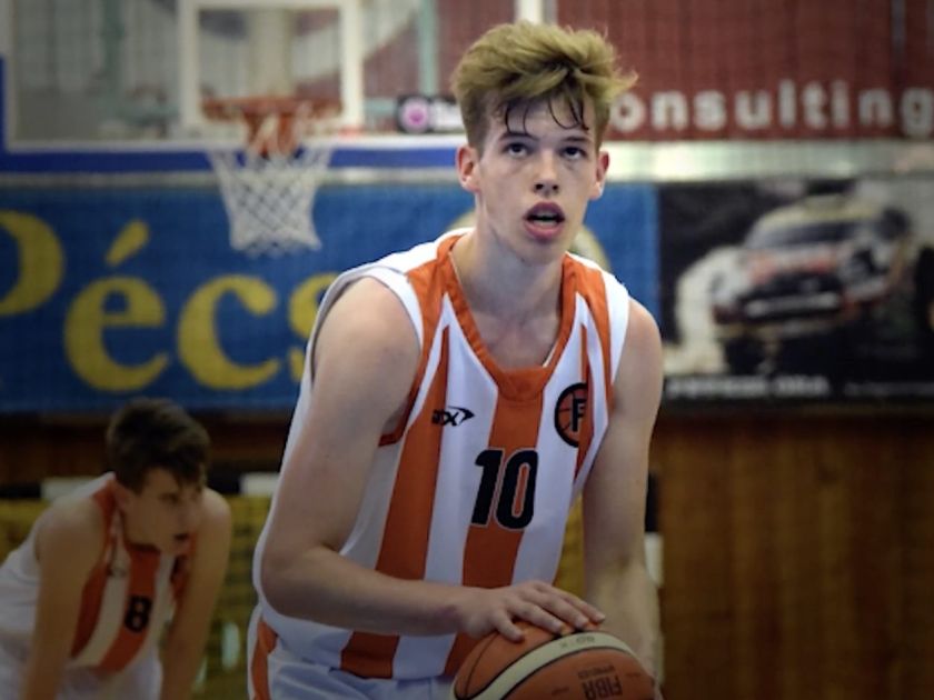 Nemzetközi tornával tisztelgünk Szentpáli Bence emléke előtt