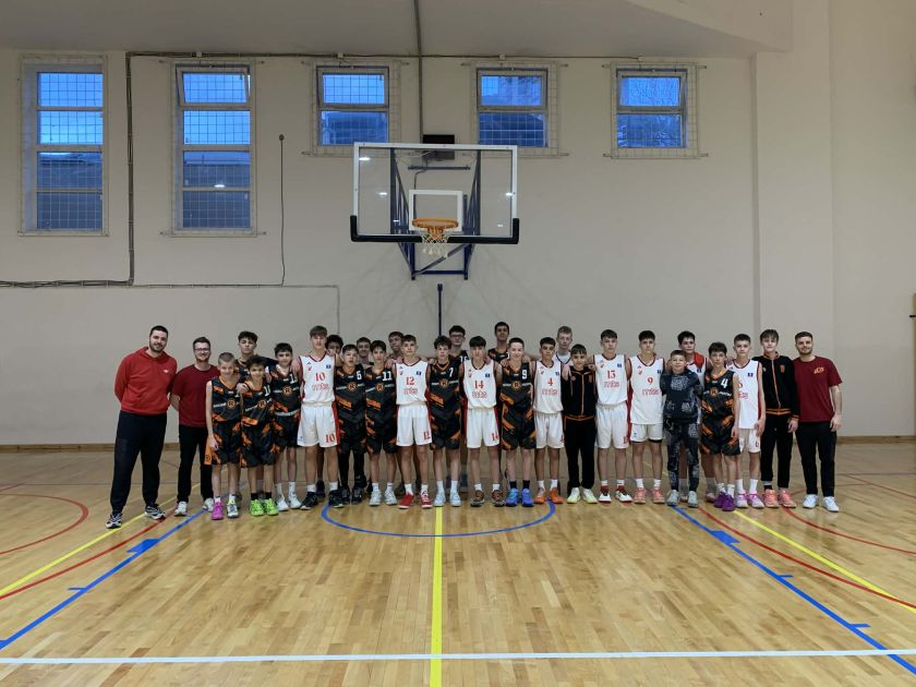 Serdülő fiú csapatunk megtapasztalhatta a kosárlabdakultúra magasiskoláját – és legyőzte a Zvezdát!