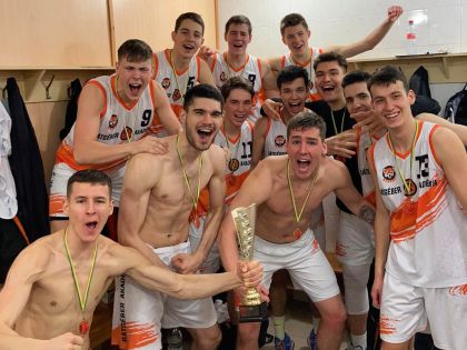 Veretlenül lettek tornagyőztesek az U20-as fiúk!