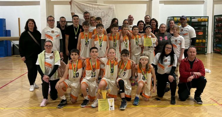 Kiváló kölykeink vannak: imádnak kosárlabdázni, szorgalmasak, alázatosak, és fantasztikusan fejlődnek!