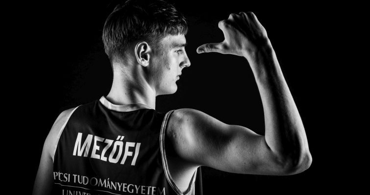 Nagyon tud küzdeni a győzelemért – áprilisban fiú vonalon Mezőfi Márk lett „A hónap játékosa!”