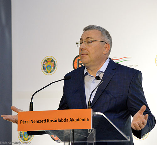 Rátgéber László